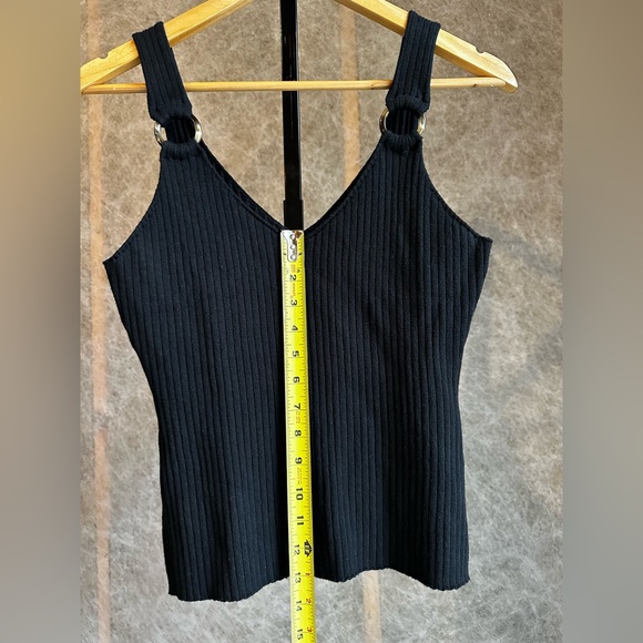 Y2K Style Ann Taylor Factory Black Tank Top with Tortoise accent Rings size M - Picture 10 of 11